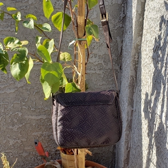 THIS RARE VINTAGE BALLY CROSSBODY BAG - Picture 7 of 11